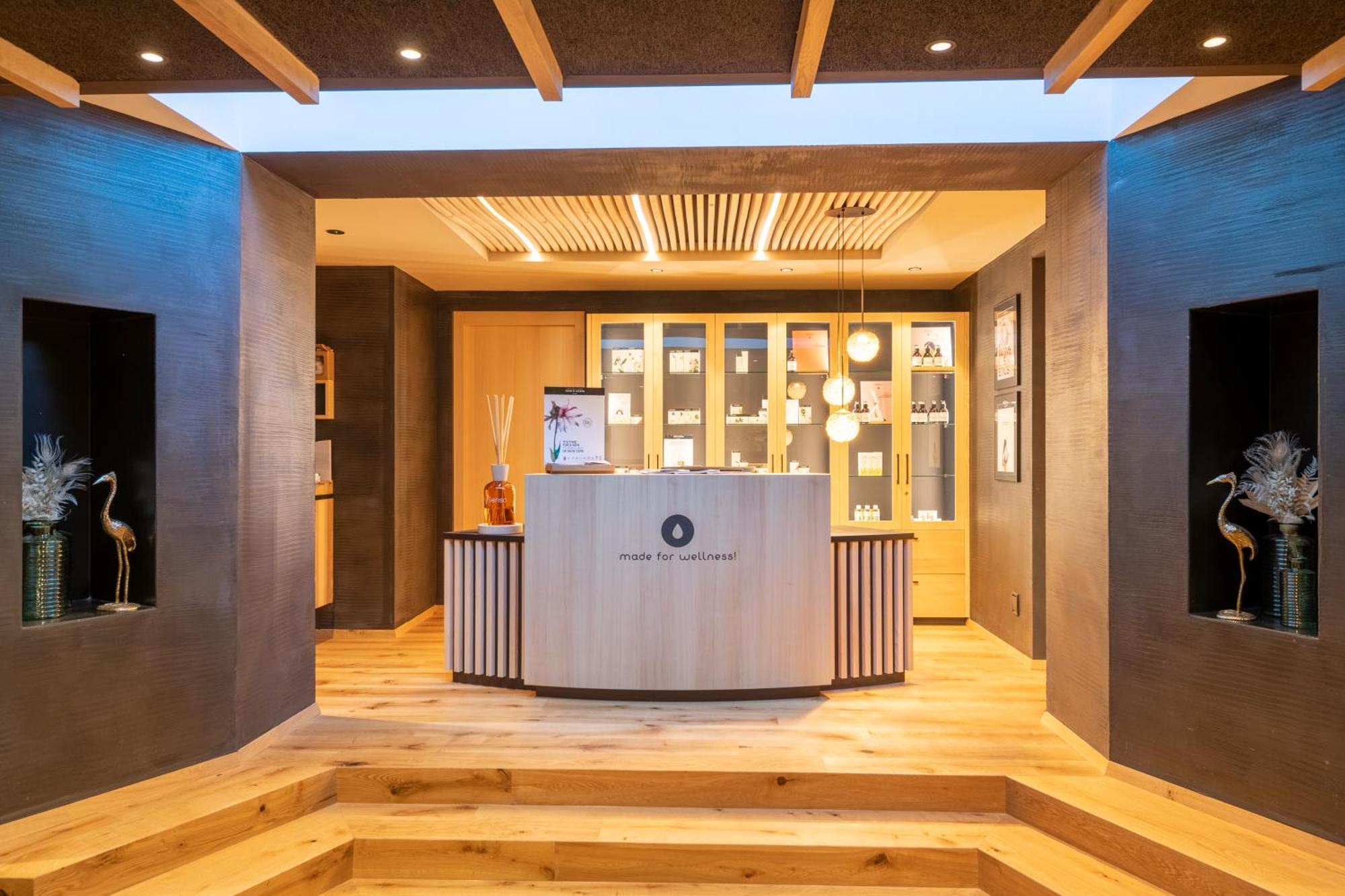 Familienhotel Huber Valler Exteriör bild