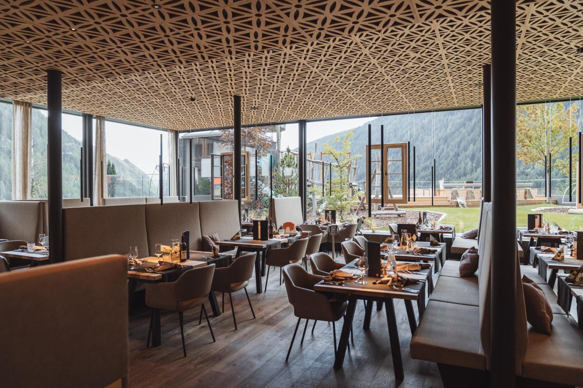 Familienhotel Huber Valler Exteriör bild